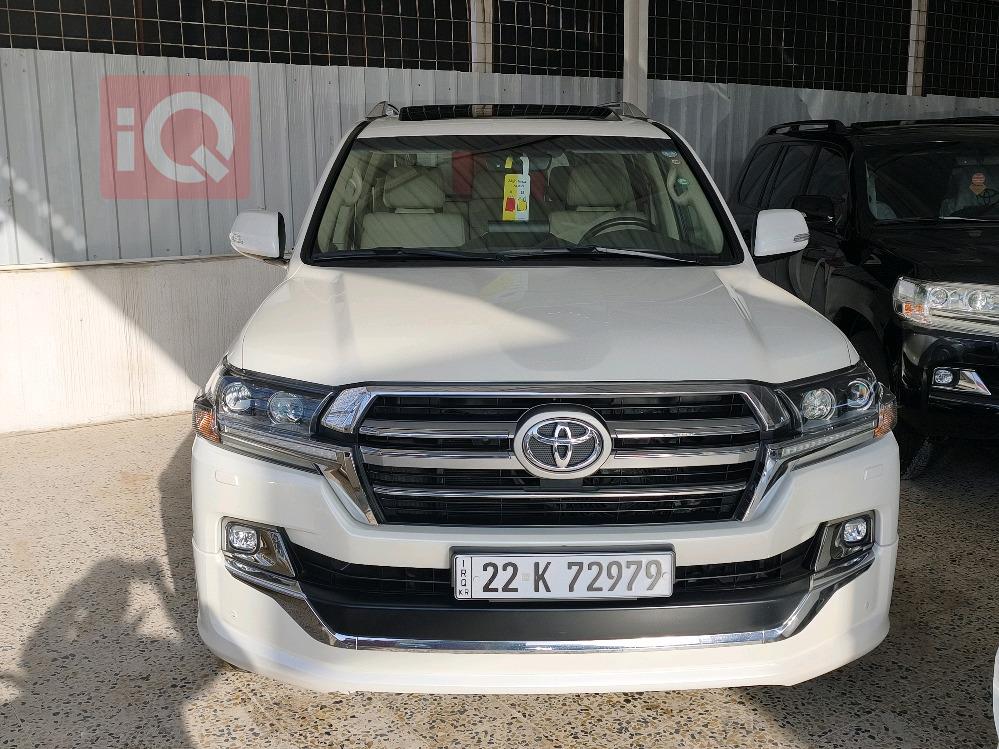 تويوتا لاندكروزر